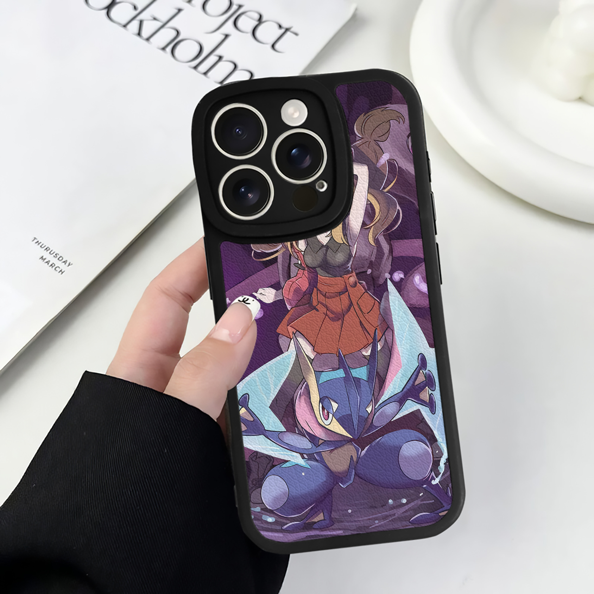 （画像用） ポケットモンスター Pokémon 【iPhone 16シリーズ対応】シリコンスマホケース（レザー調） 材質：シリコン